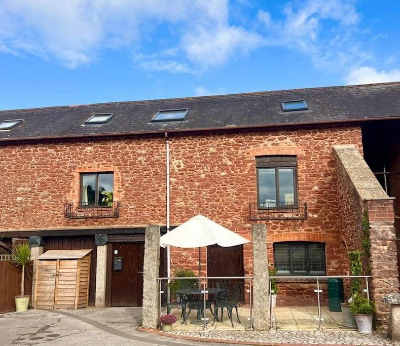 Countryside Converted Barn With Hot Tub Newton Abbot Eksteriør billede
