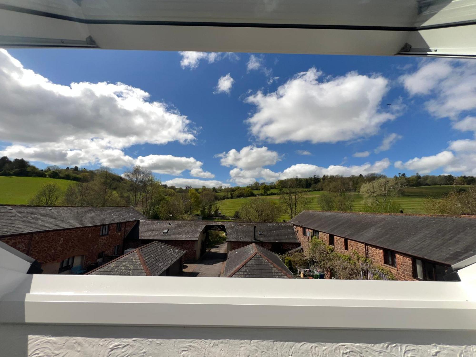 Countryside Converted Barn With Hot Tub Newton Abbot Eksteriør billede